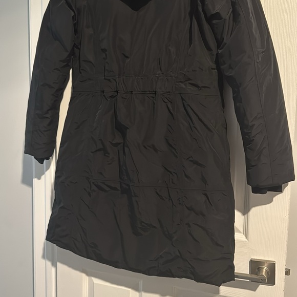 The North Face  women’s Arctic parka L - Picture 4 of 6